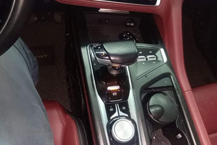 Used CHANGAN CS75 PLUS 2021 2.0T Automatic Pilot Version Gear Lever