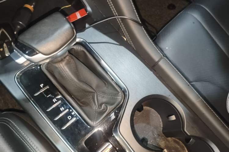 Used CHANGAN CS75 PLUS 2021 1.5T Automatic Luxury Version Gear Lever