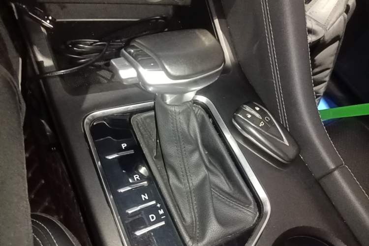 Used CHANGAN CS75 PLUS 2021 1.5T Automatic Luxury Version Gear Lever