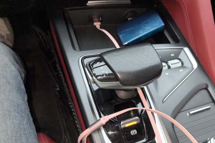 Used CHANGAN CS75 PLUS 2021 2.0T Automatic Pilot Version Gear Lever