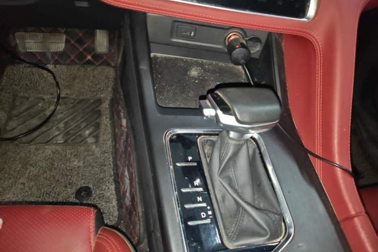 Used CHANGAN CS75 PLUS 2021 1.5T Automatic Luxury Version Gear Lever