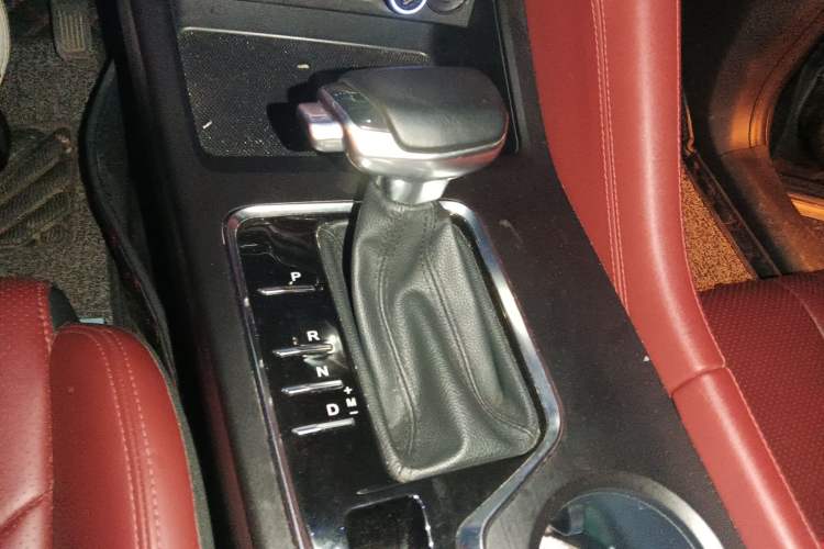 Used CHANGAN CS75 PLUS 2021 1.5T Automatic Luxury Version Gear Lever