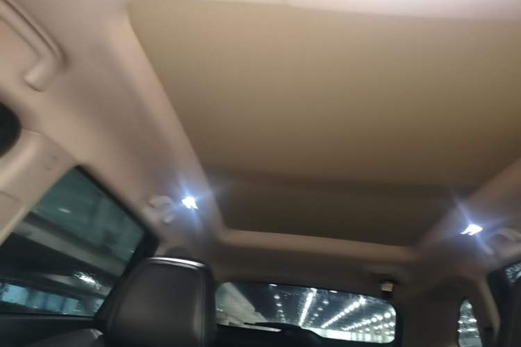 Used CHANGAN CS75 PLUS 2021 1.5T Automatic Luxury Version Headliner