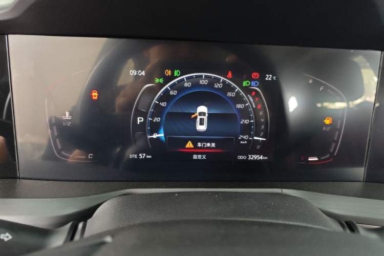 Used CHANGAN CS75 PLUS 2021 1.5T Automatic Luxury Version Instrument Cluster