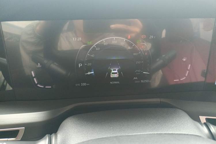 Used CHANGAN CS75 PLUS 2021 1.5T Automatic Luxury Version Instrument Cluster