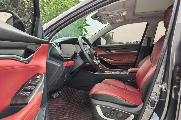 Used CHANGAN CS75 PLUS 2021 1.5T Automatic Luxury Version Interior 1