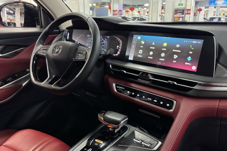 Used CHANGAN CS75 PLUS 2021 2.0T Automatic Pilot Version Interior 1