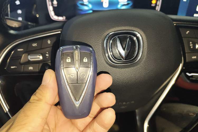 Used CHANGAN CS75 PLUS 2021 2.0T Automatic Pilot Version Interior 1