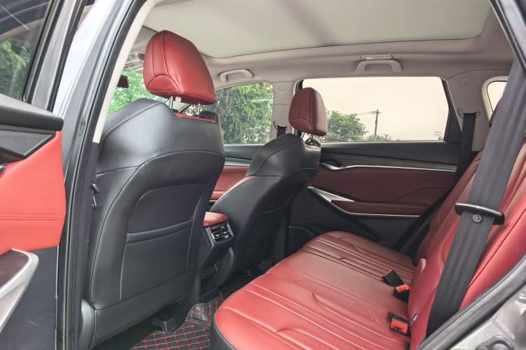 Used CHANGAN CS75 PLUS 2021 1.5T Automatic Luxury Version Interior 2
