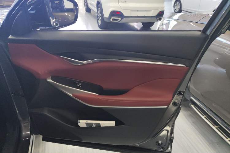 Used CHANGAN CS75 PLUS 2021 2.0T Automatic Pilot Version Interior 2