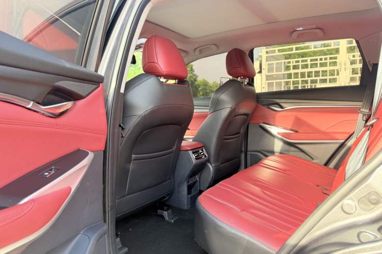 Used CHANGAN CS75 PLUS 2021 1.5T Automatic Luxury Version Interior 2