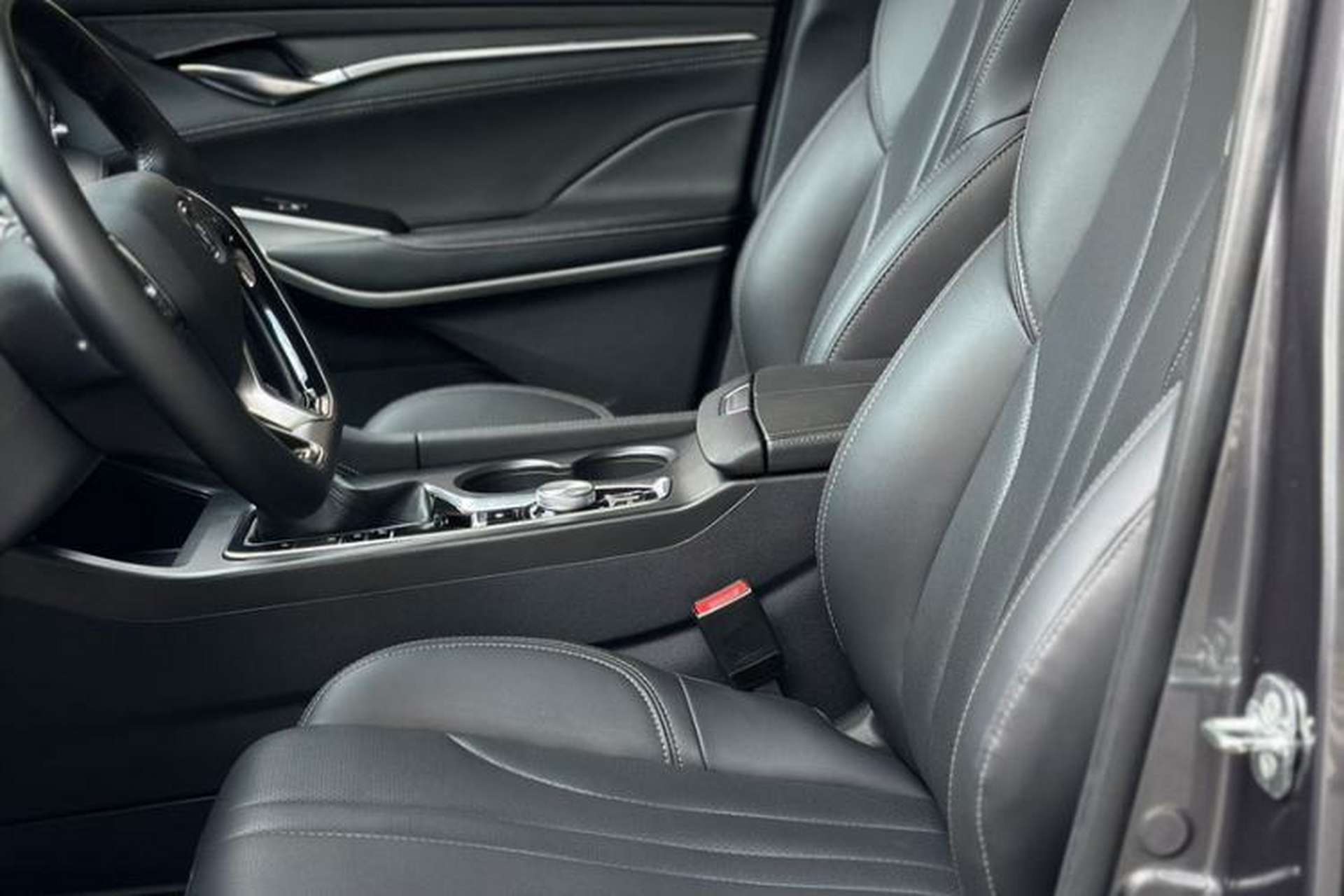 Used CHANGAN CS75 PLUS 2021 1.5T Automatic Luxury Version Interior 3