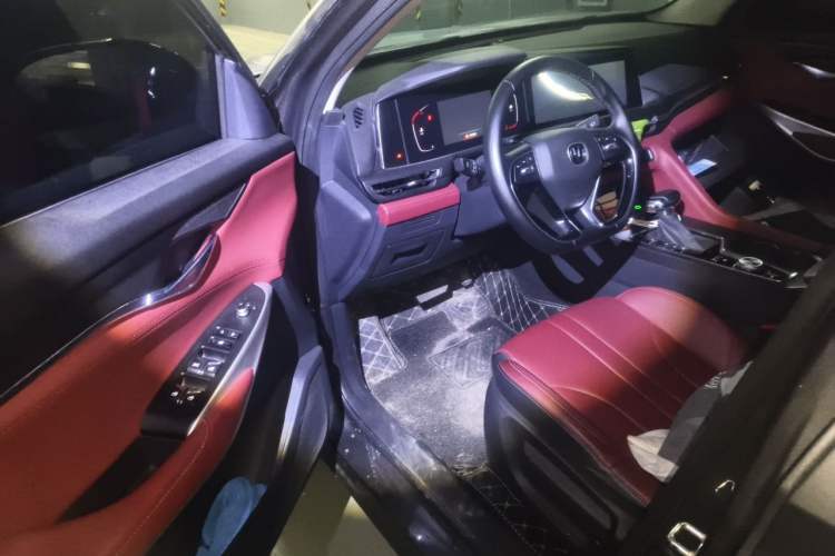 Used CHANGAN CS75 PLUS 2021 1.5T Automatic Pioneer Model Interior 3