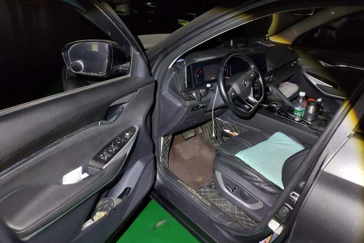 Used CHANGAN CS75 PLUS 2021 2.0T Automatic Pilot Version Interior 3