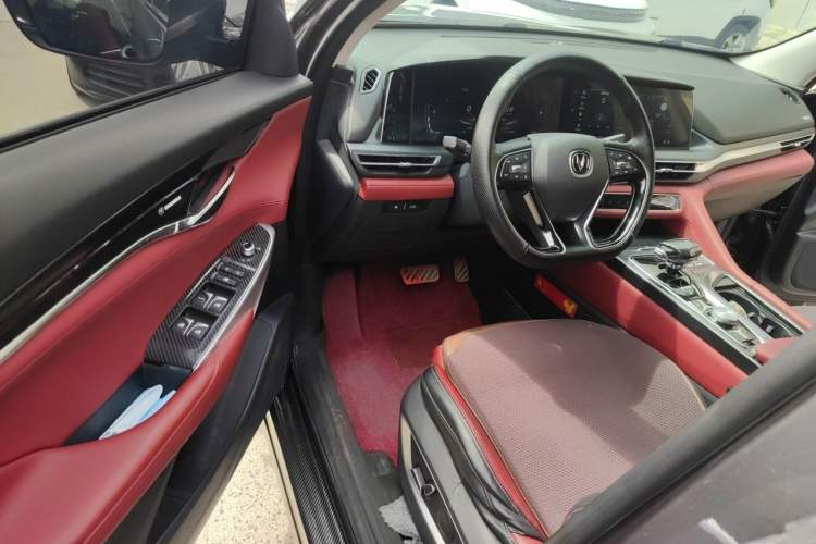 Used CHANGAN CS75 PLUS 2021 2.0T Automatic Pilot Version Interior 3
