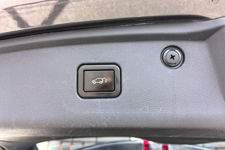 Used CHANGAN CS75 PLUS 2021 1.5T Automatic Prestige Model Interior 3