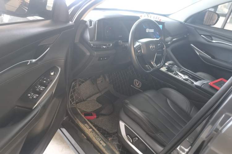 Used CHANGAN CS75 PLUS 2021 1.5T Automatic Prestige Model Interior 3