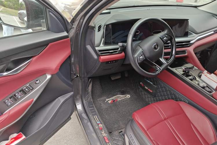 Used CHANGAN CS75 PLUS 2021 2.0T Automatic Flagship Edition Interior 3