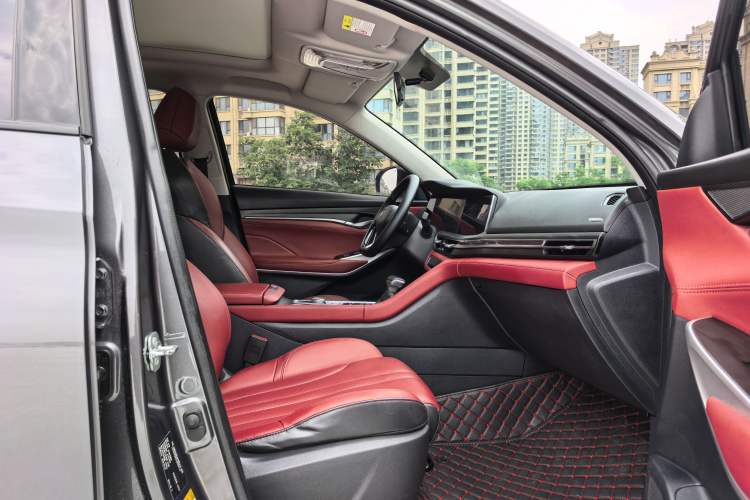 Used CHANGAN CS75 PLUS 2021 1.5T Automatic Luxury Version Interior 4
