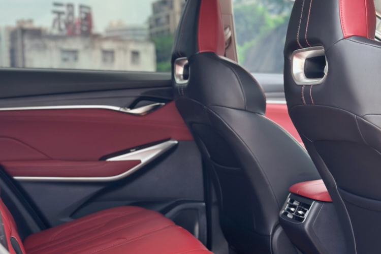 Used CHANGAN CS75 PLUS 2021 2.0T Automatic Flagship Edition Interior 4