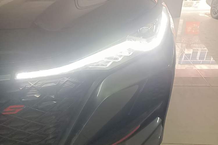 Used CHANGAN CS75 PLUS 2021 1.5T Automatic Luxury Version Left Front Headlight