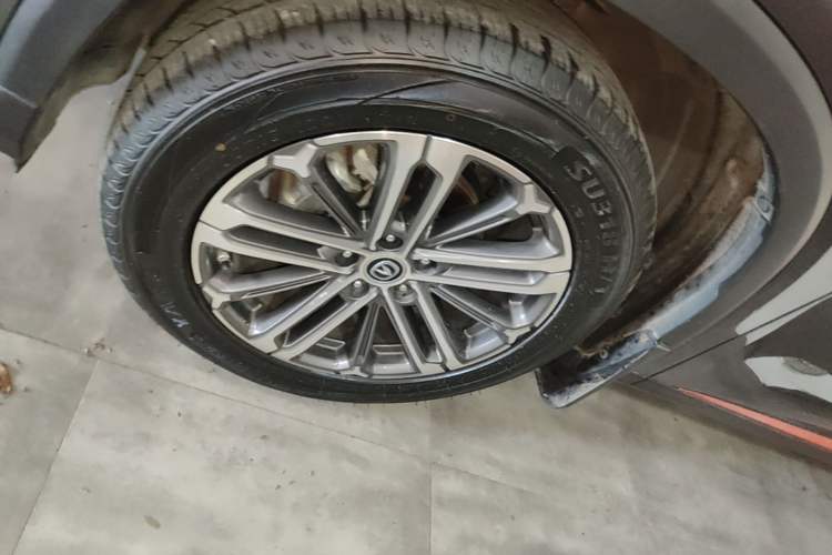 Used CHANGAN CS75 PLUS 2021 1.5T Automatic Prestige Model Left Front Wheel Hub
