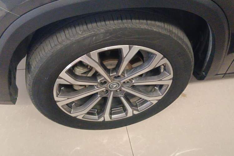 Used CHANGAN CS75 PLUS 2021 2.0T Automatic Flagship Edition Left Front Wheel Hub