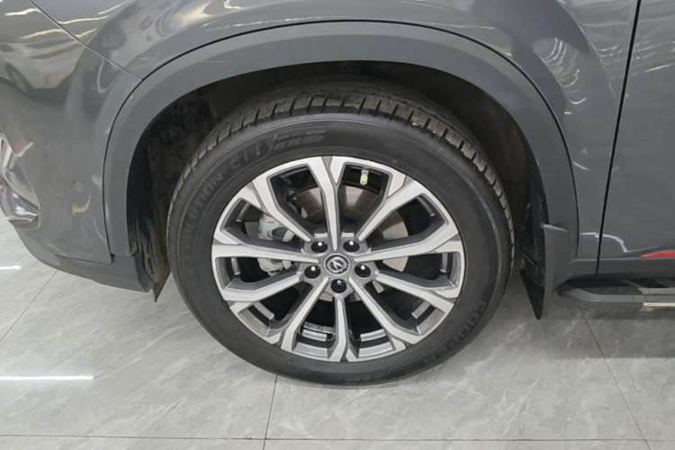 Used CHANGAN CS75 PLUS 2021 2.0T Automatic Flagship Edition Left Front Wheel Hub