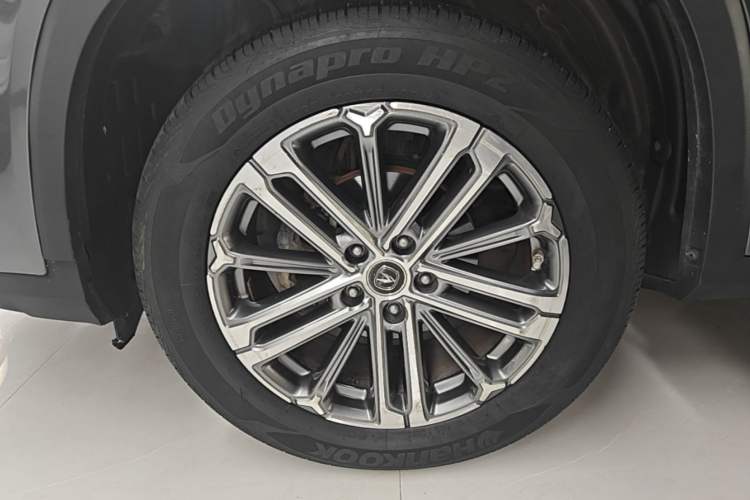 Used CHANGAN CS75 PLUS 2021 1.5T Automatic Prestige Model Left Front Wheel Hub