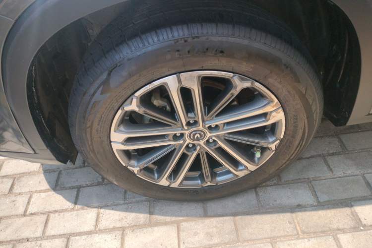 Used CHANGAN CS75 PLUS 2021 1.5T Automatic Luxury Version Left Front Wheel Hub