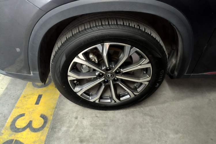 Used CHANGAN CS75 PLUS 2021 2.0T Automatic Flagship Edition Left Front Wheel Hub