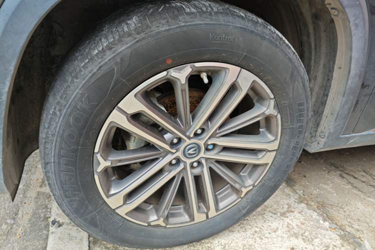 Used CHANGAN CS75 PLUS 2021 1.5T Automatic Luxury Version Left Front Wheel Hub