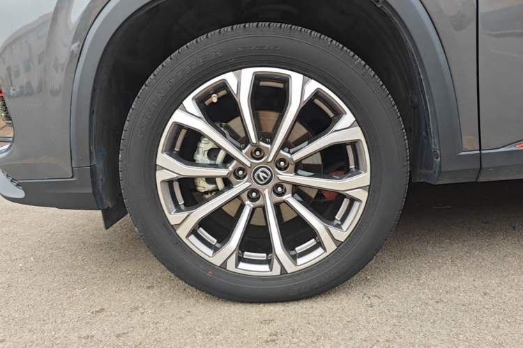 Used CHANGAN CS75 PLUS 2021 2.0T Automatic Pilot Version Left Front Wheel Hub