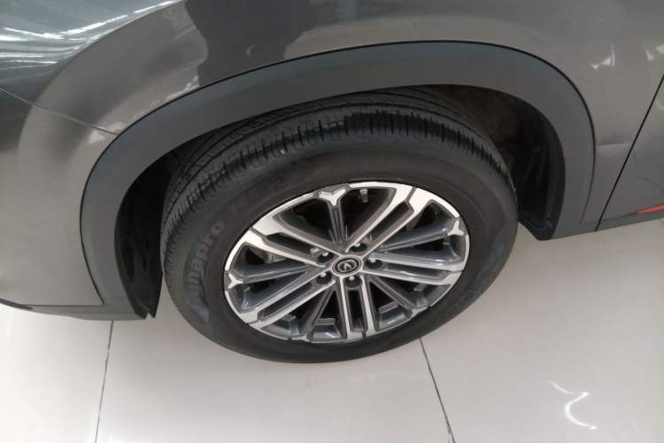 Used CHANGAN CS75 PLUS 2021 1.5T Automatic Luxury Version Left Front Wheel Hub
