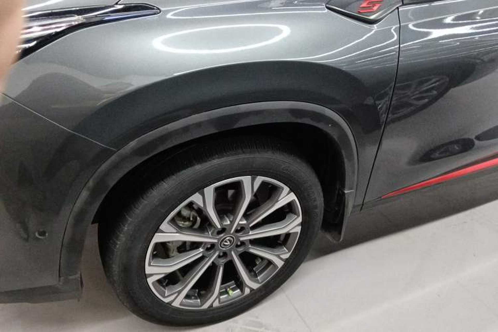Used CHANGAN CS75 PLUS 2021 2.0T Automatic Flagship Edition Left Front Wheel Hub