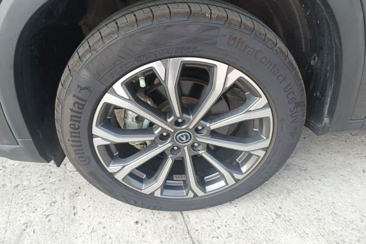 Used CHANGAN CS75 PLUS 2021 2.0T Automatic Flagship Edition Left Front Wheel Hub