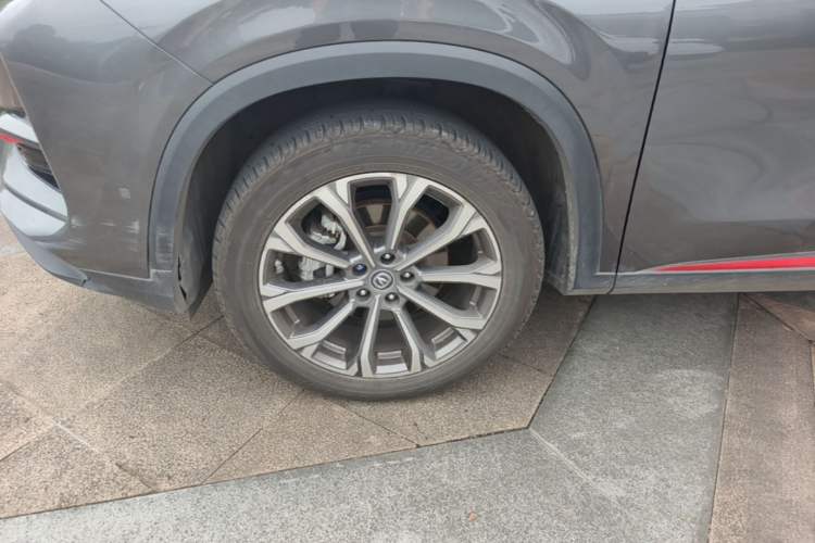 Used CHANGAN CS75 PLUS 2021 2.0T Automatic Flagship Edition Left Front Wheel Hub