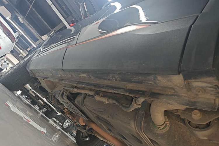 Used CHANGAN CS75 PLUS 2021 1.5T Automatic Prestige Model Left Side Sill