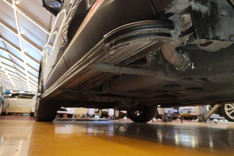 Used CHANGAN CS75 PLUS 2021 2.0T Automatic Flagship Edition Left Side Sill