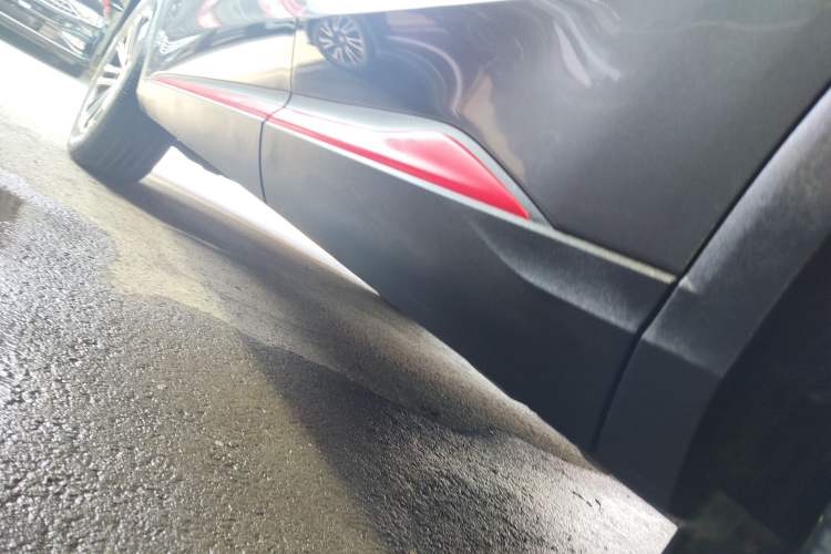 Used CHANGAN CS75 PLUS 2021 1.5T Automatic Luxury Version Left Side Sill