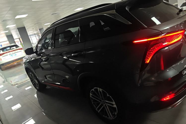 Used CHANGAN CS75 PLUS 2021 1.5T Automatic Luxury Version Left Side