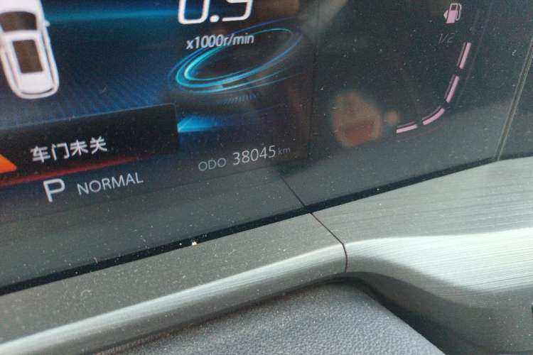 Used CHANGAN CS75 PLUS 2021 1.5T Automatic Luxury Version Odometer Close Up