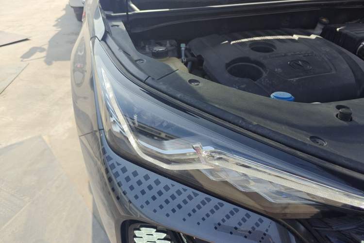 Used CHANGAN CS75 PLUS 2021 1.5T Automatic Prestige Model Right Front Headlight