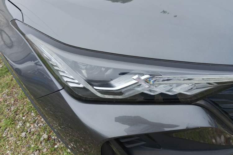 Used CHANGAN CS75 PLUS 2021 1.5T Automatic Luxury Version Right Front Headlight