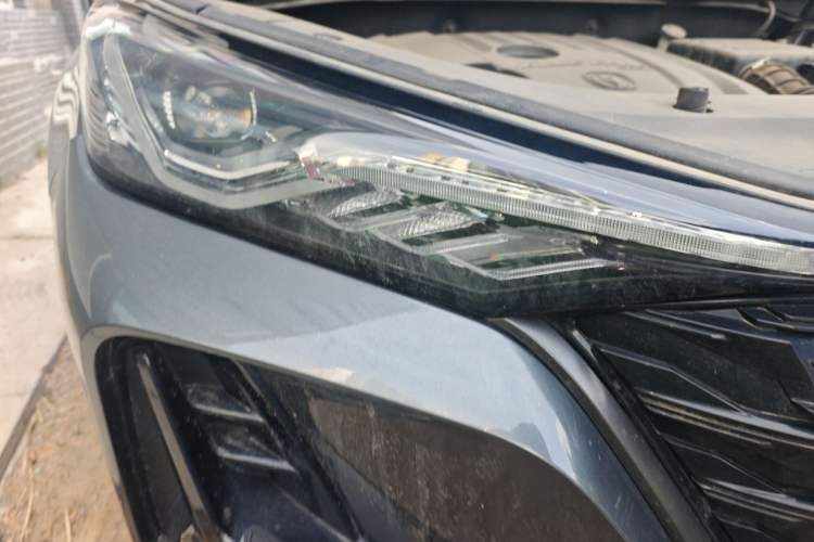 Used CHANGAN CS75 PLUS 2021 1.5T Automatic Prestige Model Right Front Headlight