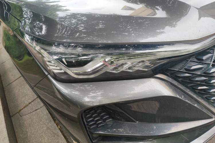 Used CHANGAN CS75 PLUS 2021 2.0T Automatic Pilot Version Right Front Headlight