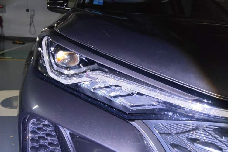 Used CHANGAN CS75 PLUS 2021 1.5T Automatic Prestige Model Right Front Headlight