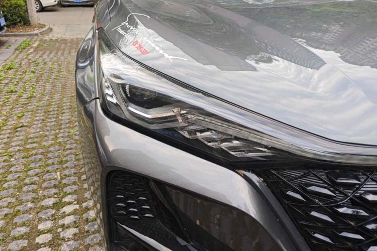 Used CHANGAN CS75 PLUS 2021 2.0T Automatic Pilot Version Right Front Headlight