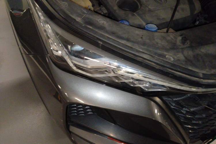 Used CHANGAN CS75 PLUS 2021 1.5T Automatic Luxury Version Right Front Headlight