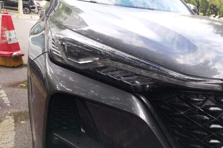 Used CHANGAN CS75 PLUS 2021 2.0T Automatic Pilot Version Right Front Headlight
